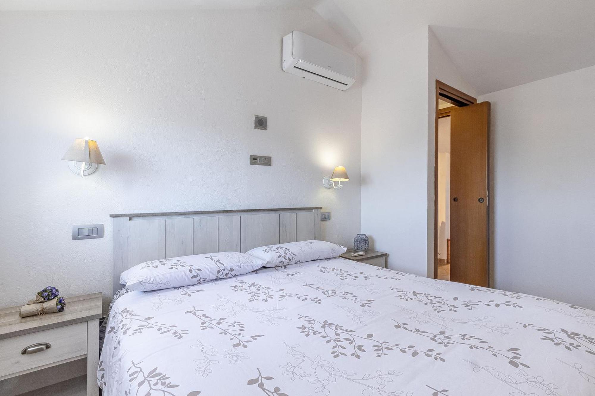 Charlotte Apartment - For Family And Groups Porto Torres Exterior foto